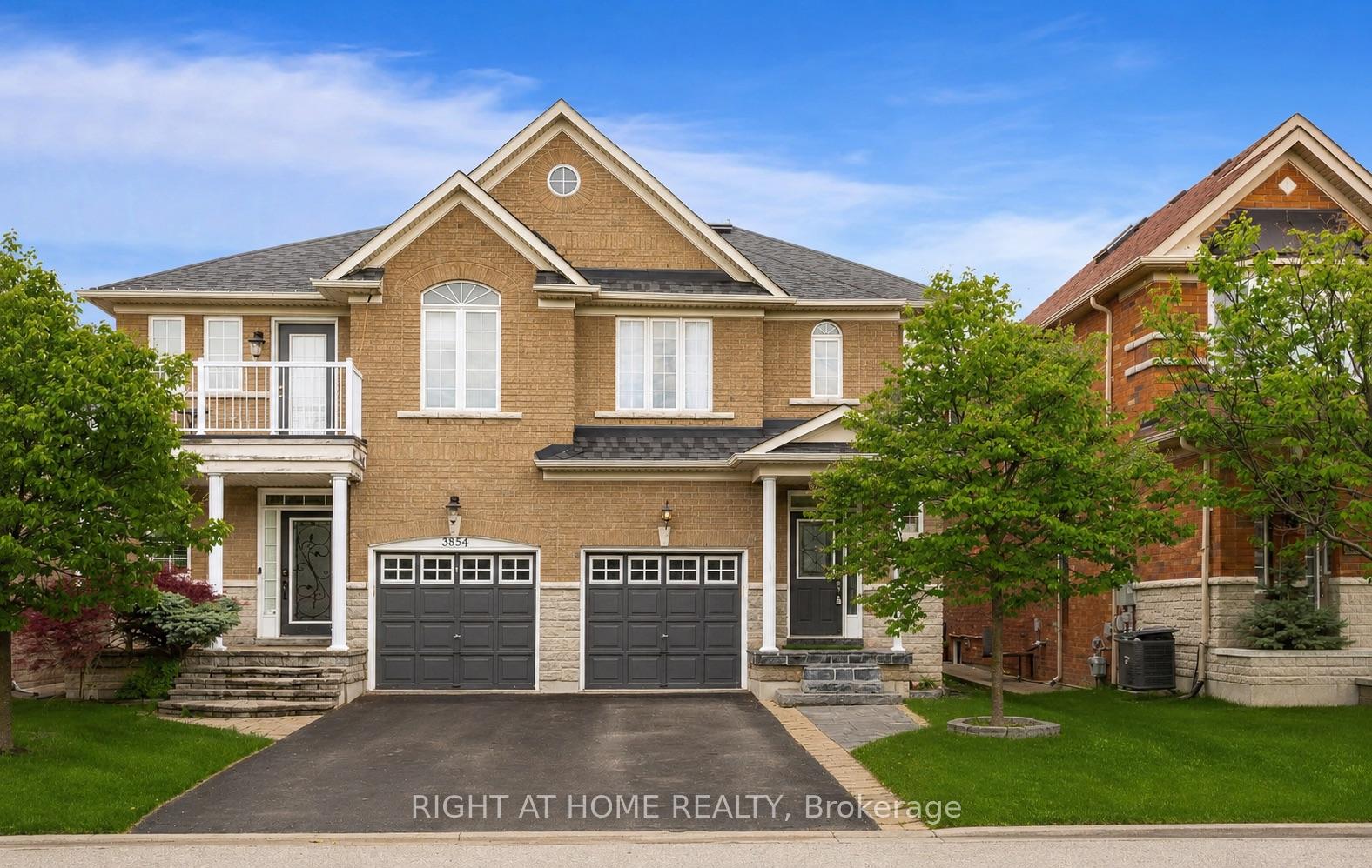 3852 Bloomington Crescent, Mississauga, ON, exterior