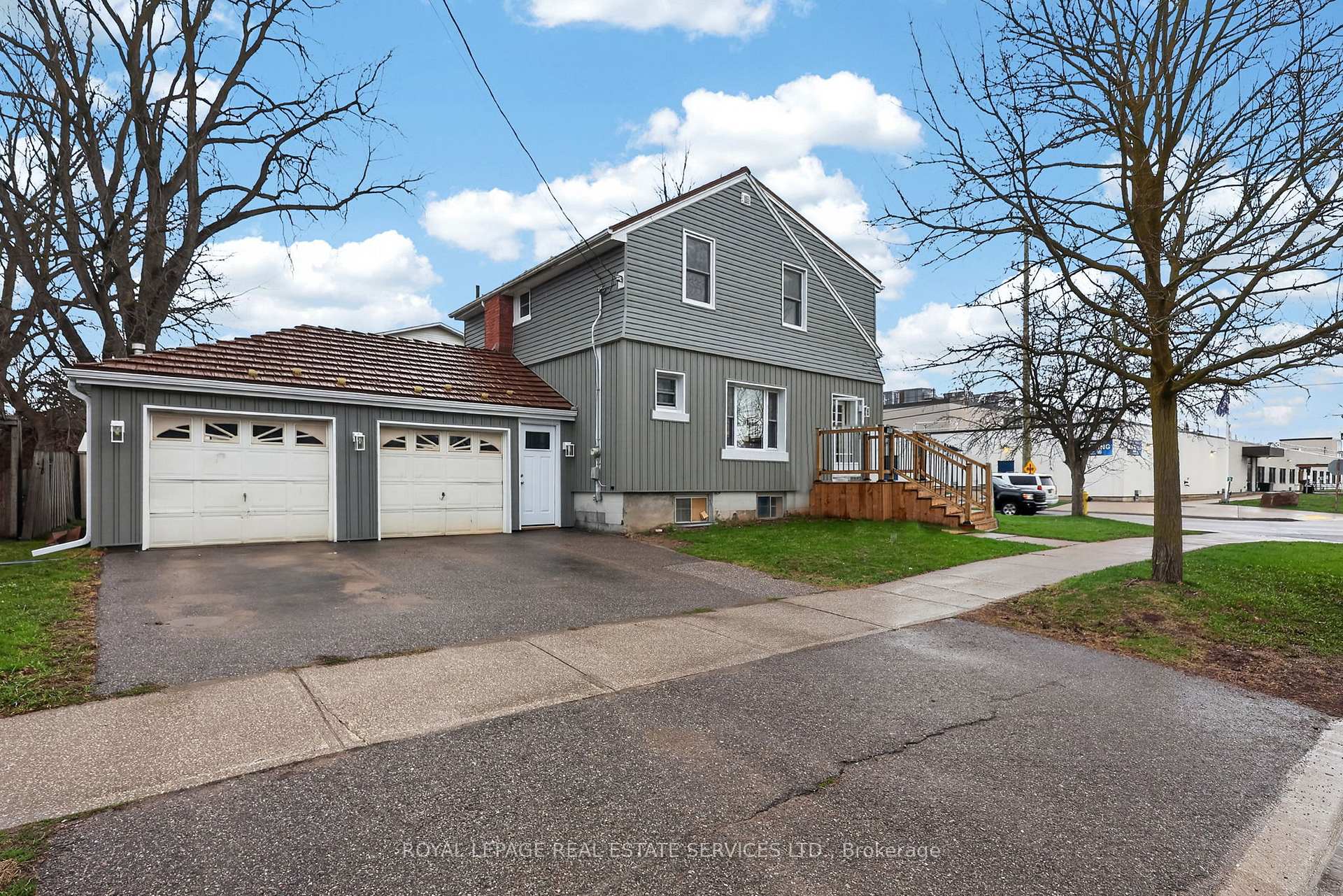 71 Centre Street S, New Tecumseth, ON, exterior