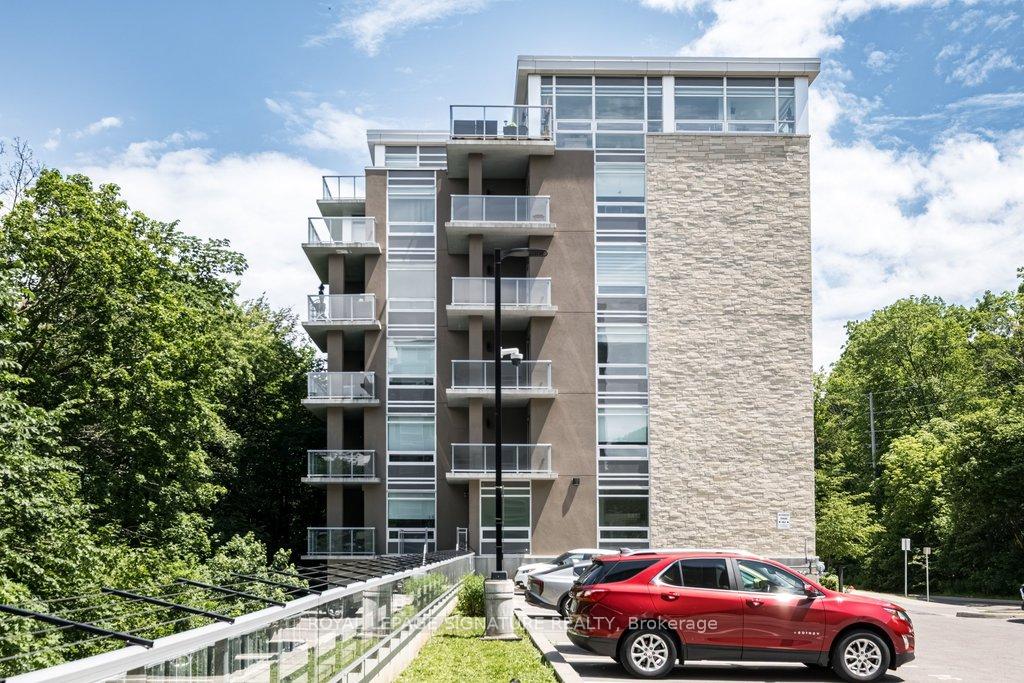 204 - 479 Charlton Avenue E, Hamilton, ON, exterior