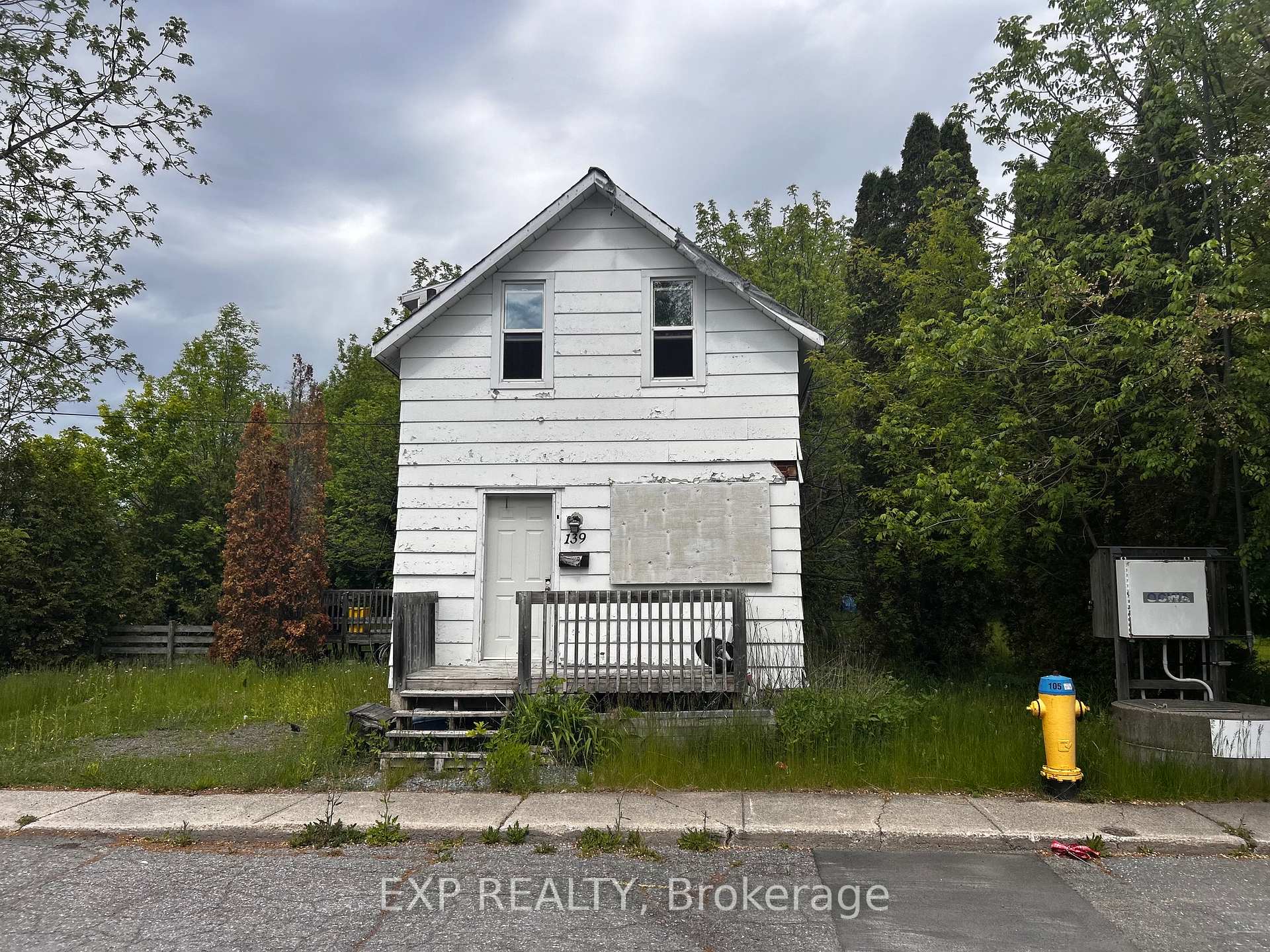 139 CHARLES Street, Carleton Place, ON, exterior