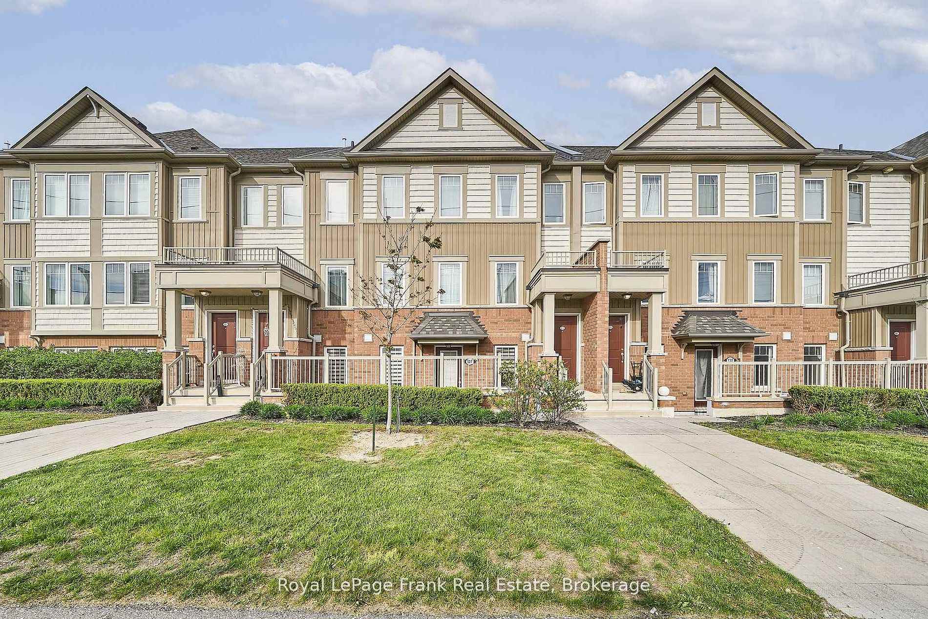 127 - 2500 Hill Rise Court, Oshawa, ON, exterior