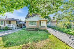 1238 Pharmacy Avenue, Toronto E04, ON, exterior