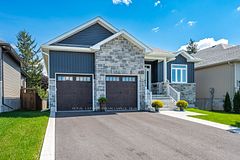 620 Graceland Avenue, Kingston, ON, exterior