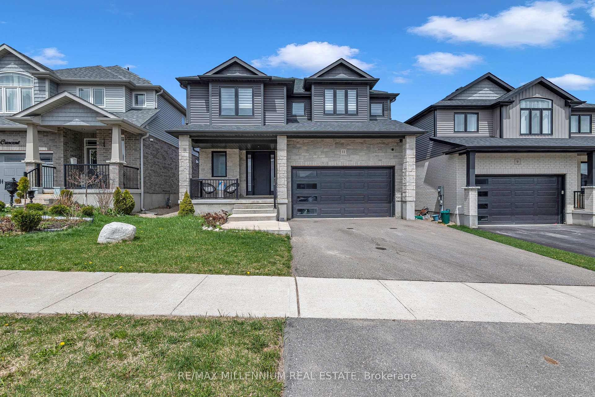 11 Tindall Crescent S, East Luther Grand Valley, ON, exterior