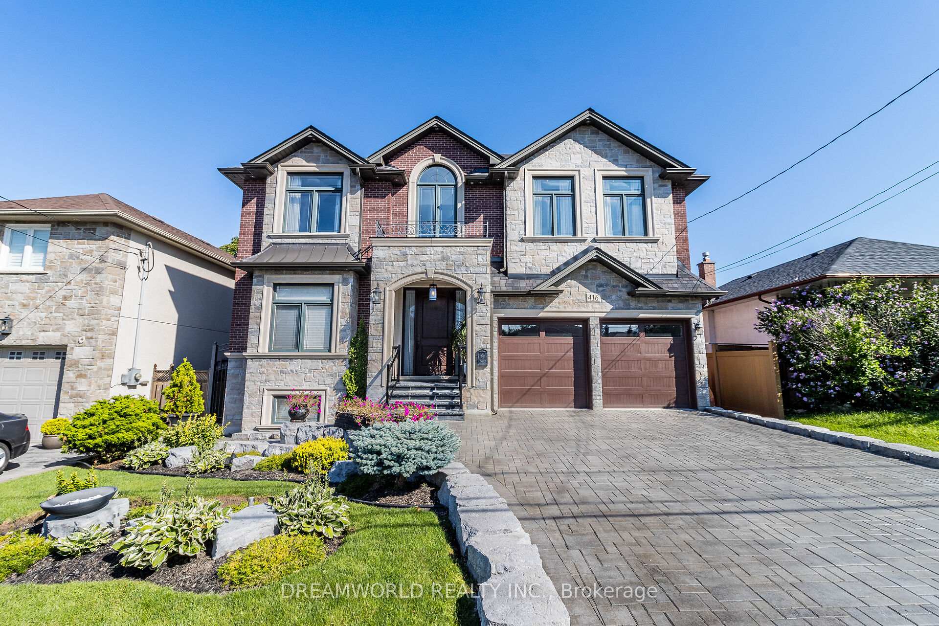 416 Rustic Road, Toronto W04, ON, exterior