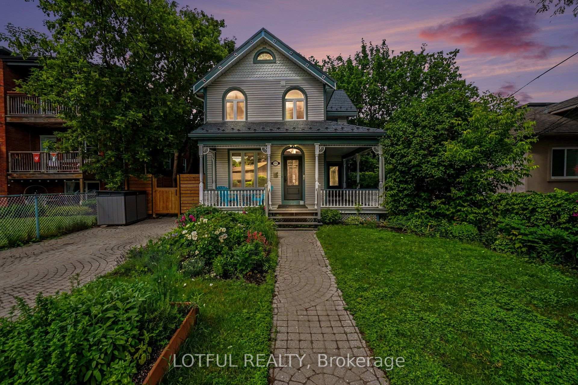518 Hilson Avenue, Westboro - Hampton Park, ON, exterior
