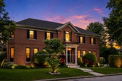32 Jopling Avenue N, Toronto W08, ON, exterior