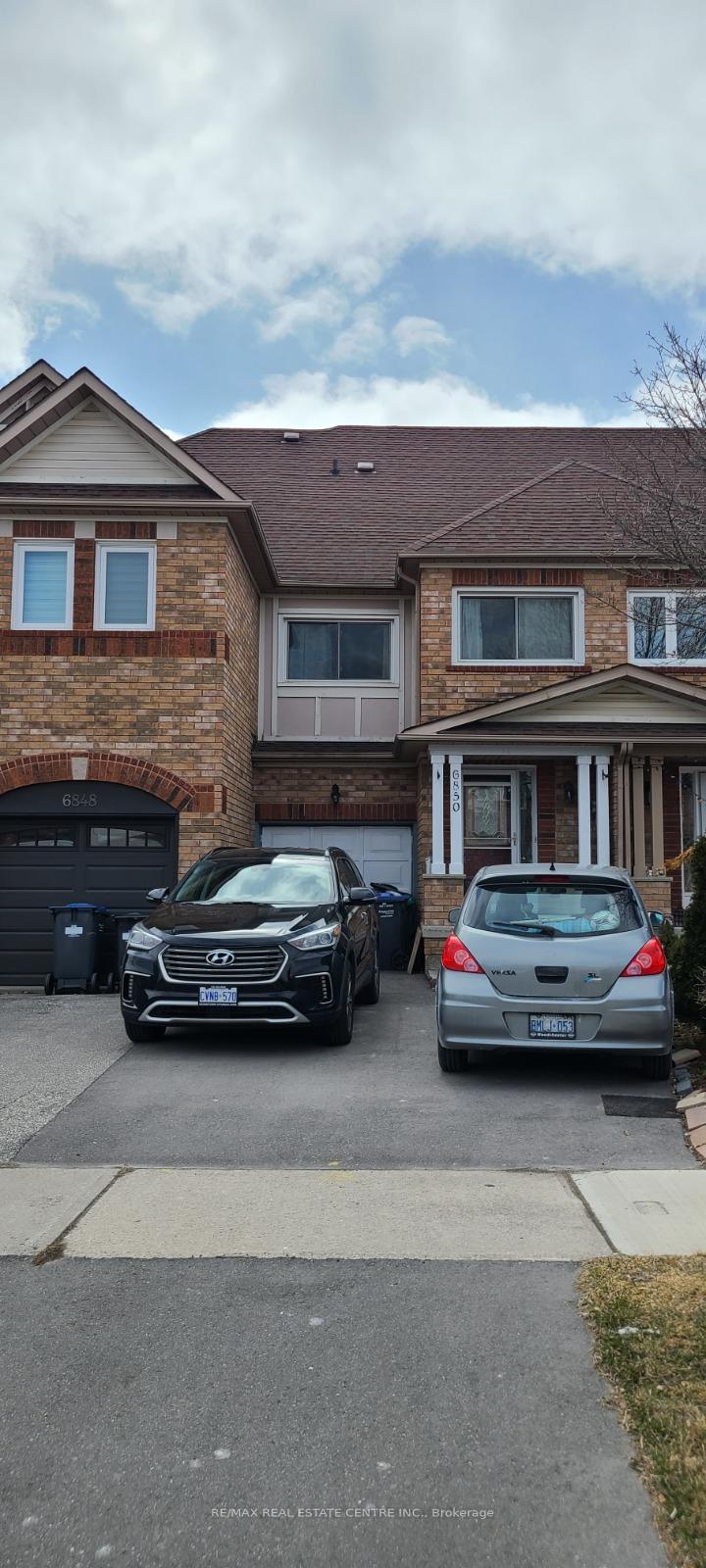 6850 Dillingwood Drive, Mississauga, ON, exterior