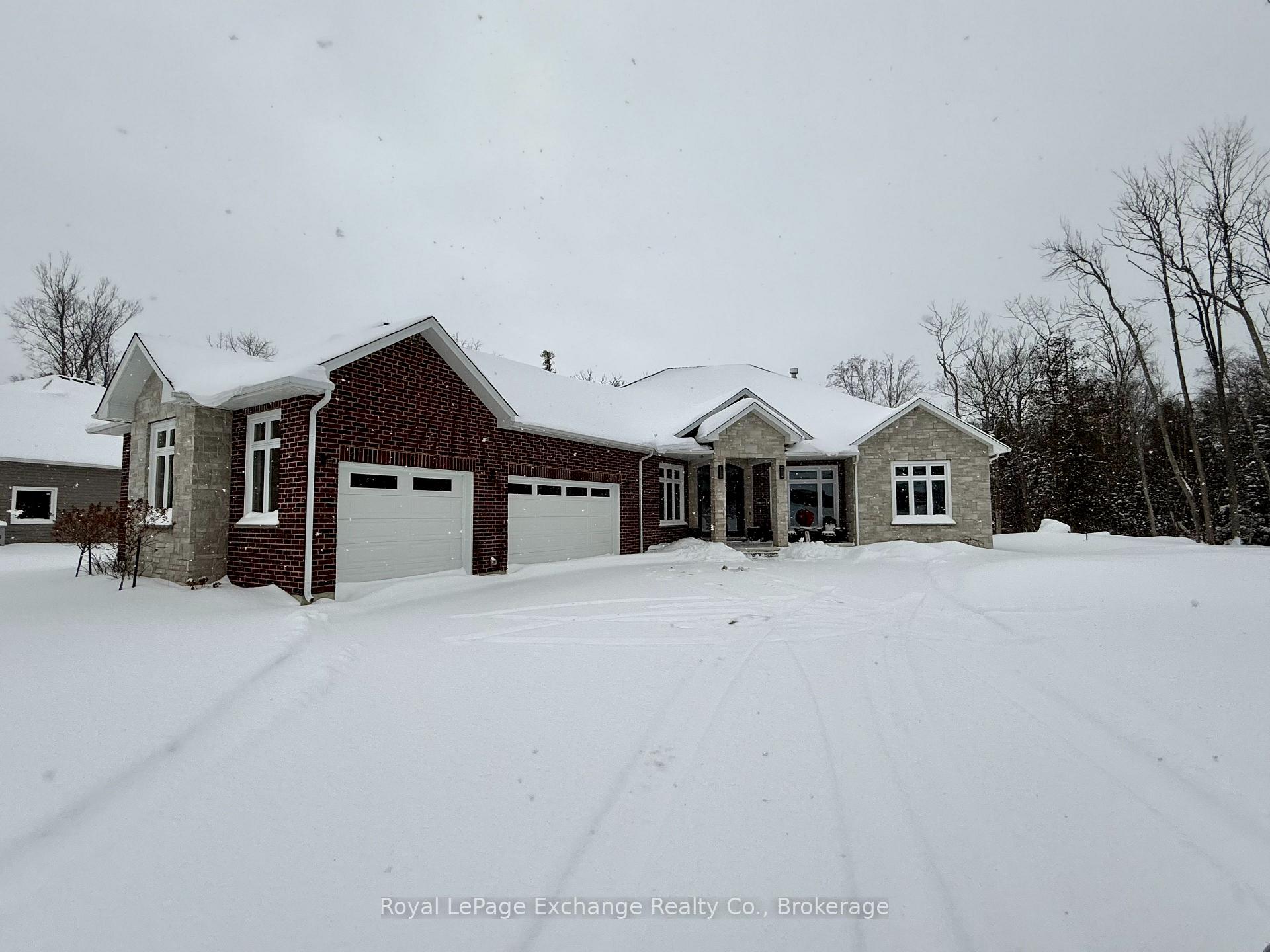 12 Sunset Place, Huron-Kinloss, ON, exterior