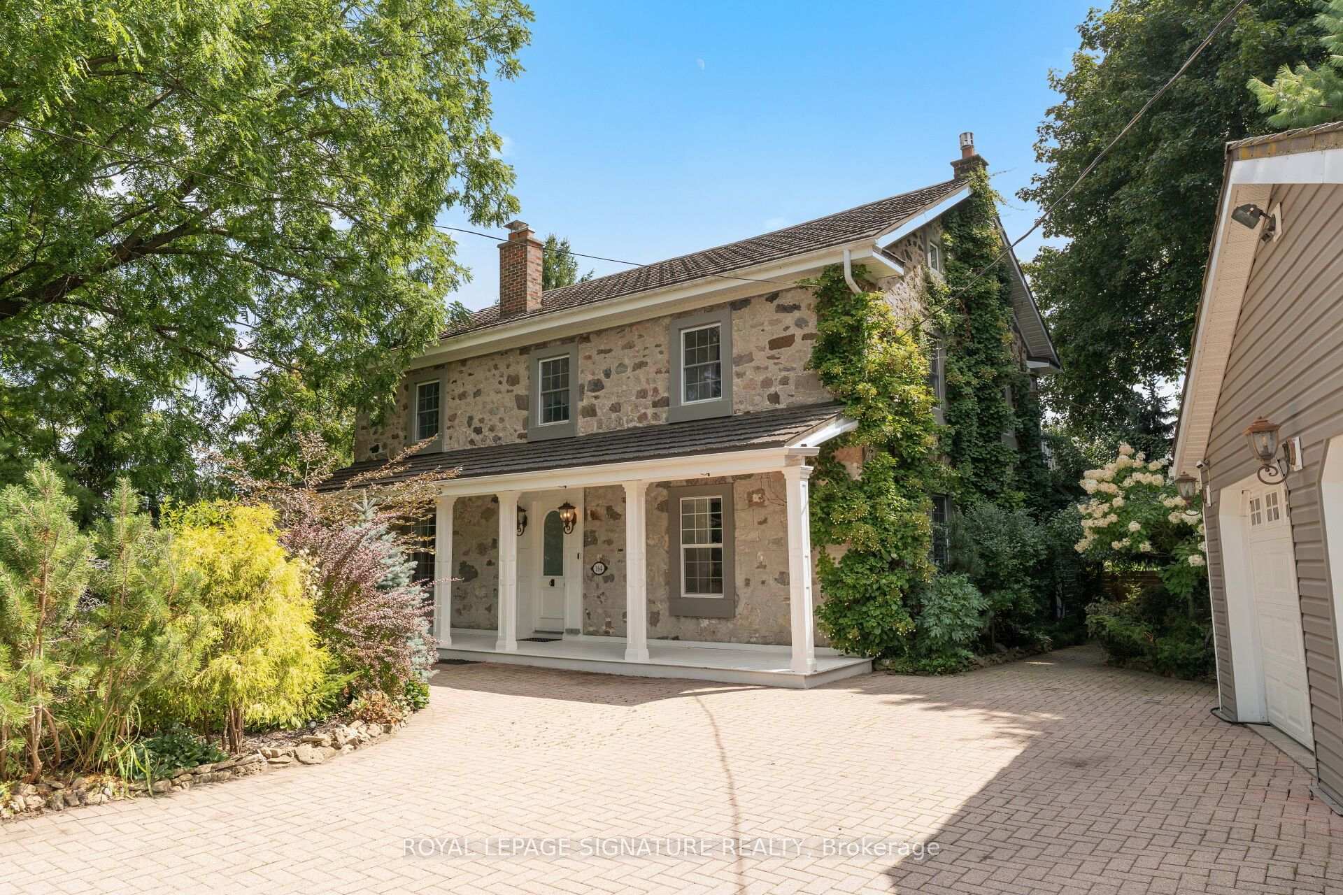 164 Fisher Mills Road, Cambridge, ON, exterior