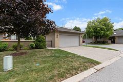 104 - 1500 Richmond Street, London North, ON, exterior