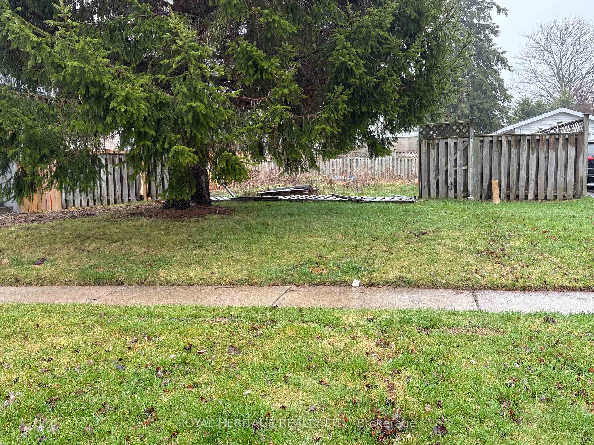 283 Humber Avenue, Oshawa, ON, exterior