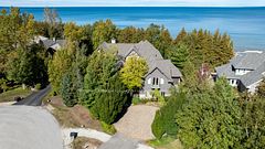 115 Ellis Drive, Blue Mountains, ON, exterior
