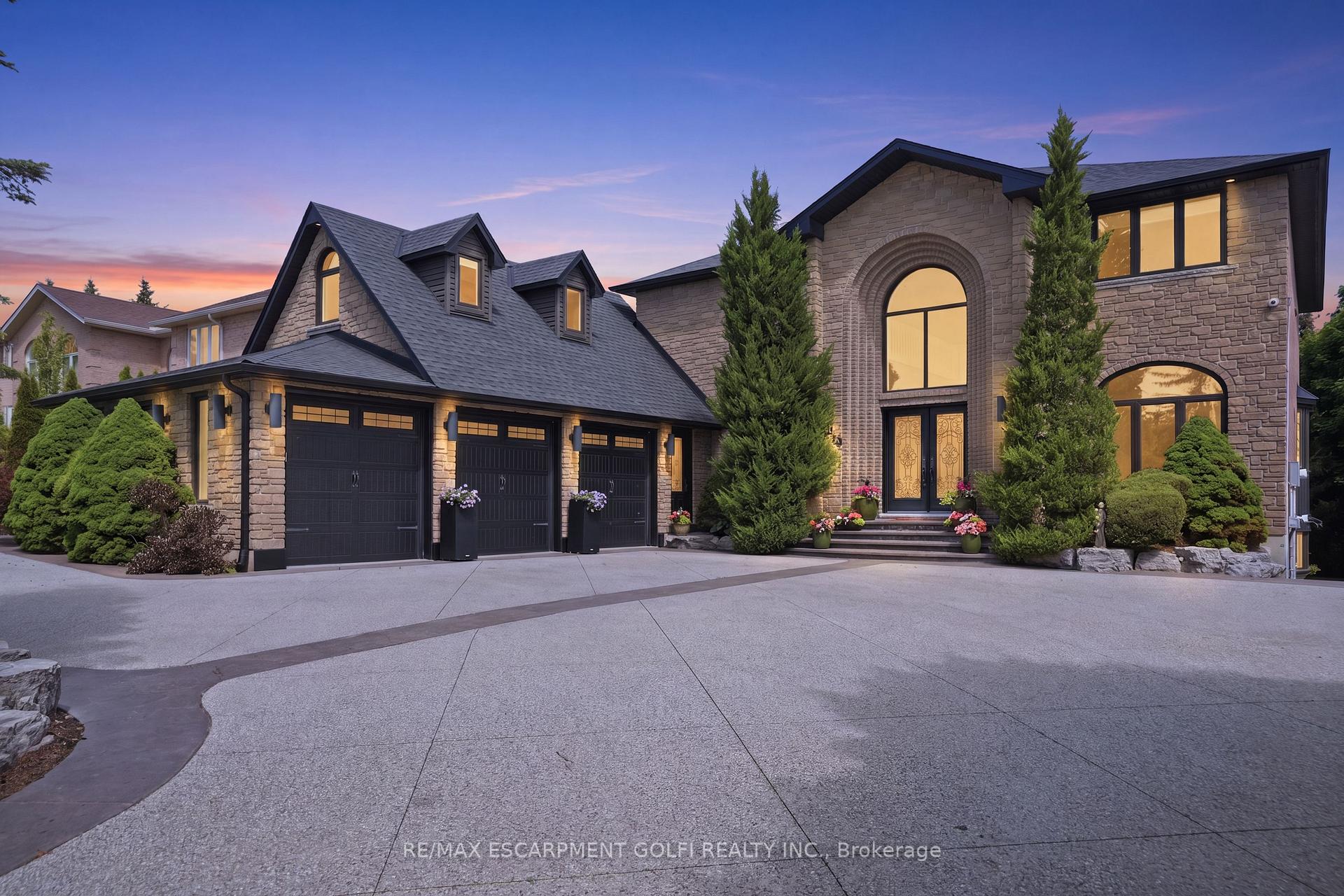 149 Miller Drive, Hamilton, ON, exterior