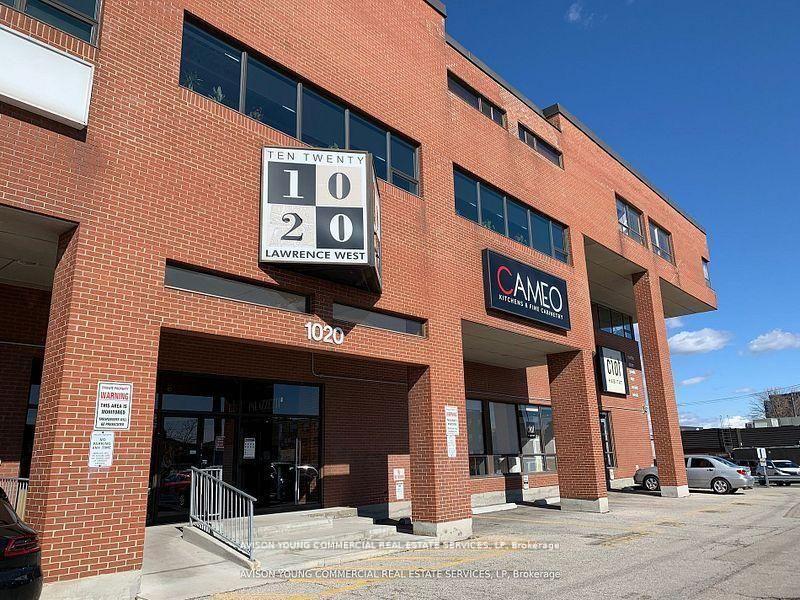 302 - 1020 Lawrence Avenue W, Toronto W04, ON, exterior