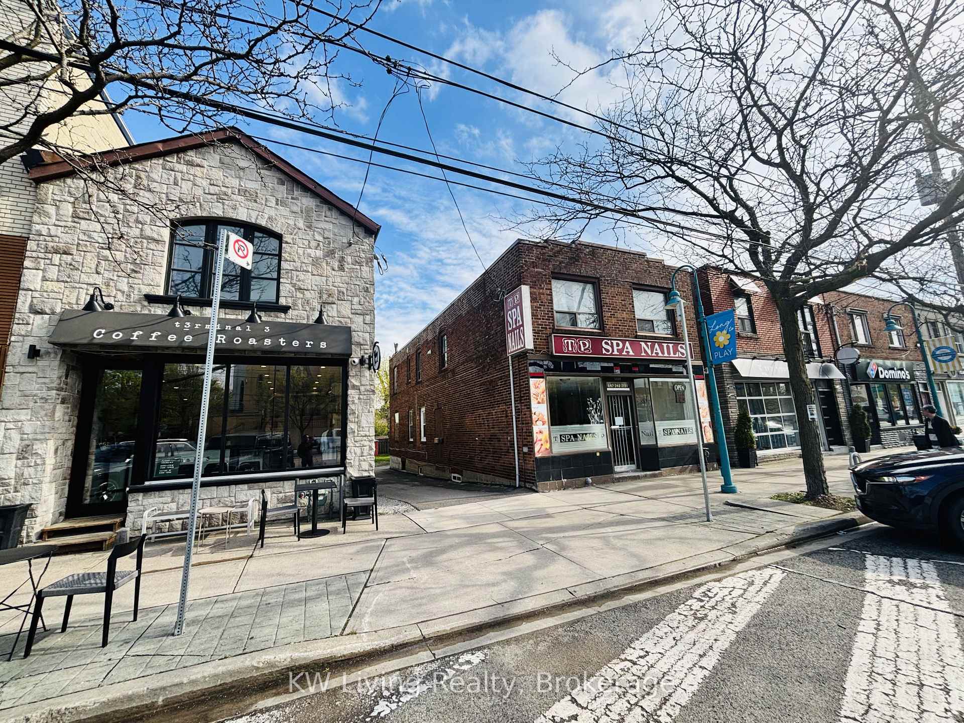 3339 Lake Shore Boulevard W, Toronto W06, ON, exterior