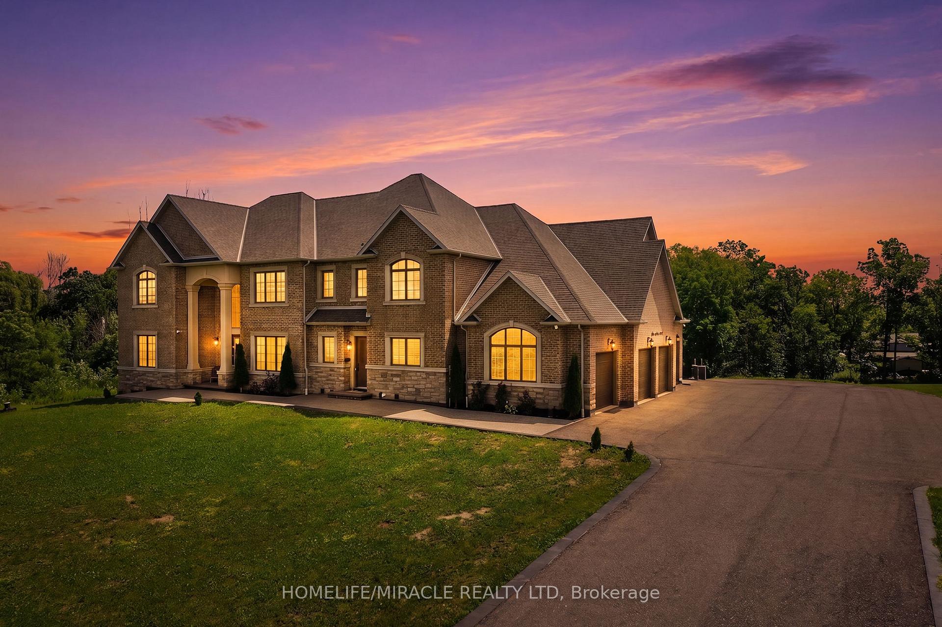 19 - 105 Perryman Court, Erin, ON, exterior