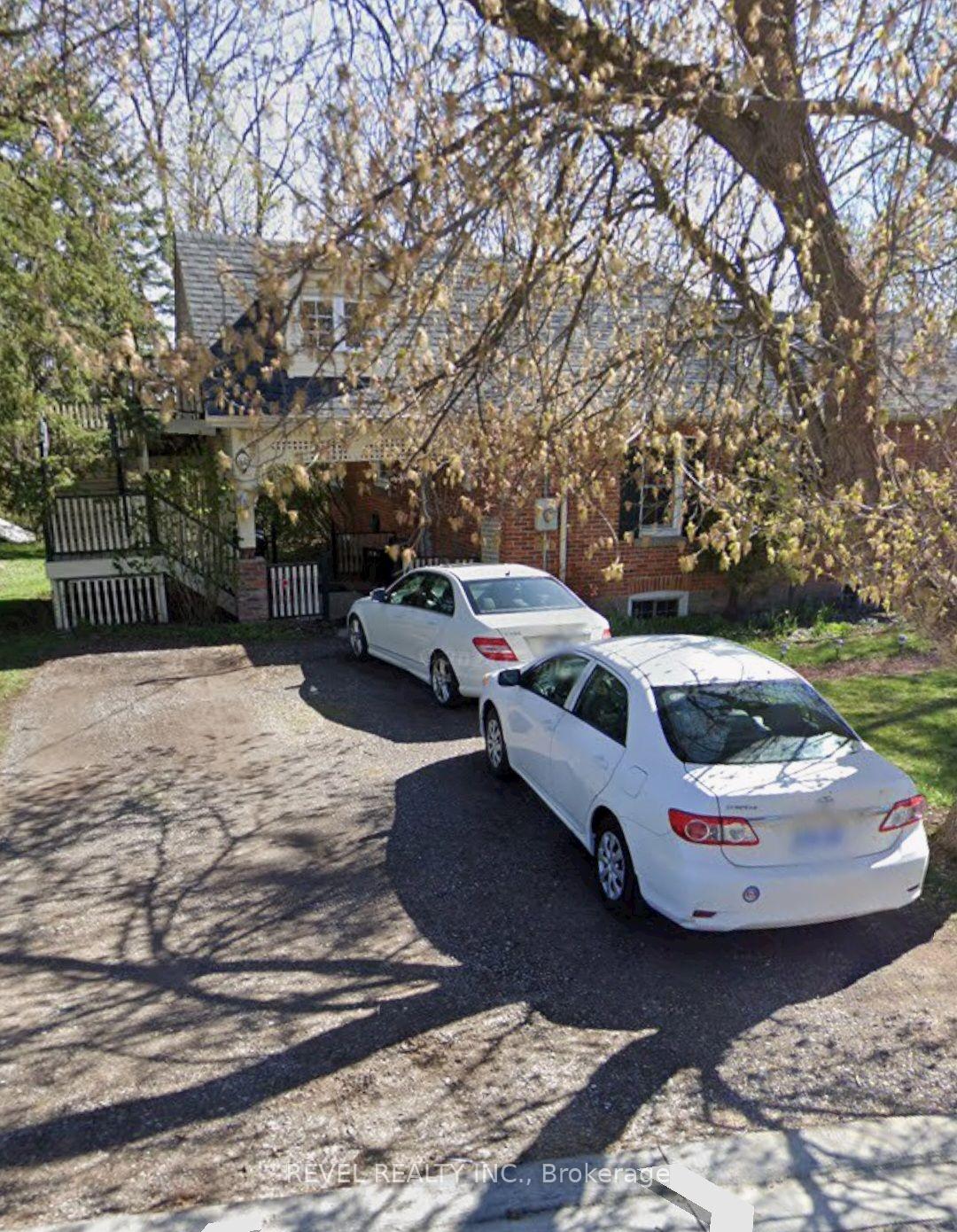31 Sackville Street, Caledon, ON, exterior