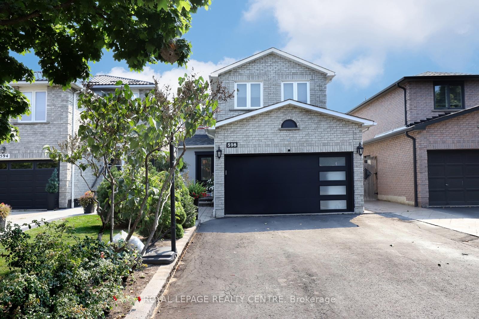 598 Pilcom Court, Mississauga, ON, exterior