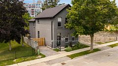 54 Clapperton Street, Barrie, ON, exterior
