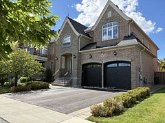 32 Nicort Road, King, ON, exterior