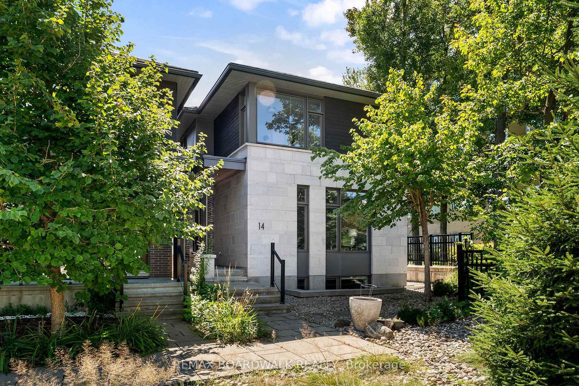 14 Philosopher Private, Glebe - Ottawa East and Area, ON, exterior