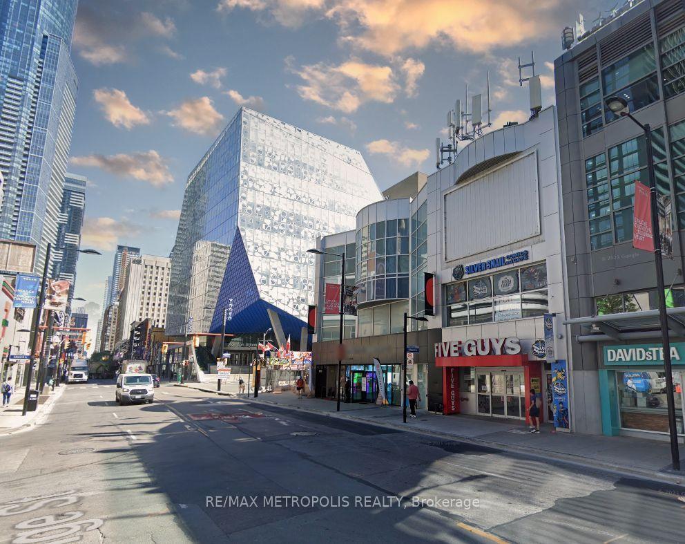 2ND & 3RD FLOOR - 331 - 333 Yonge Street, Toronto C08, ON, exterior