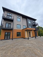 18 Edward Street, Quinte West, ON, exterior