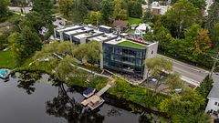 305 - 32 Brunel Road, Huntsville, ON, exterior