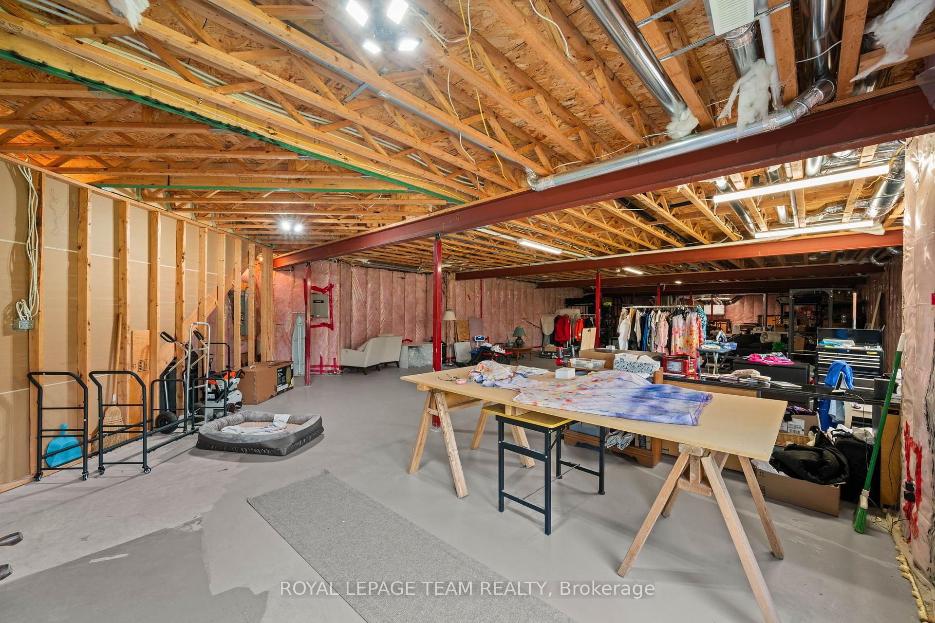 145 Barrdon Road, Carp - Huntley Ward, ON, exterior