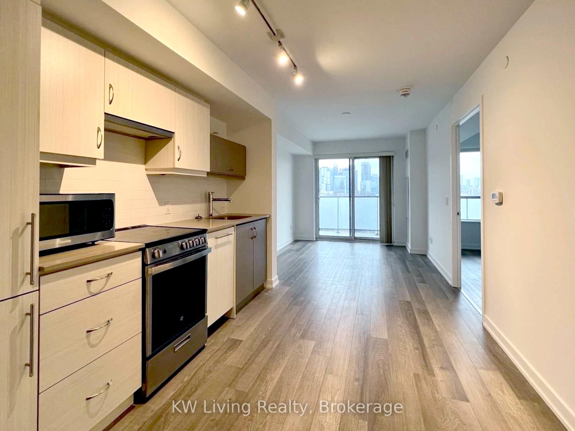 601 - 181 Huron Street, Toronto C01, ON, exterior
