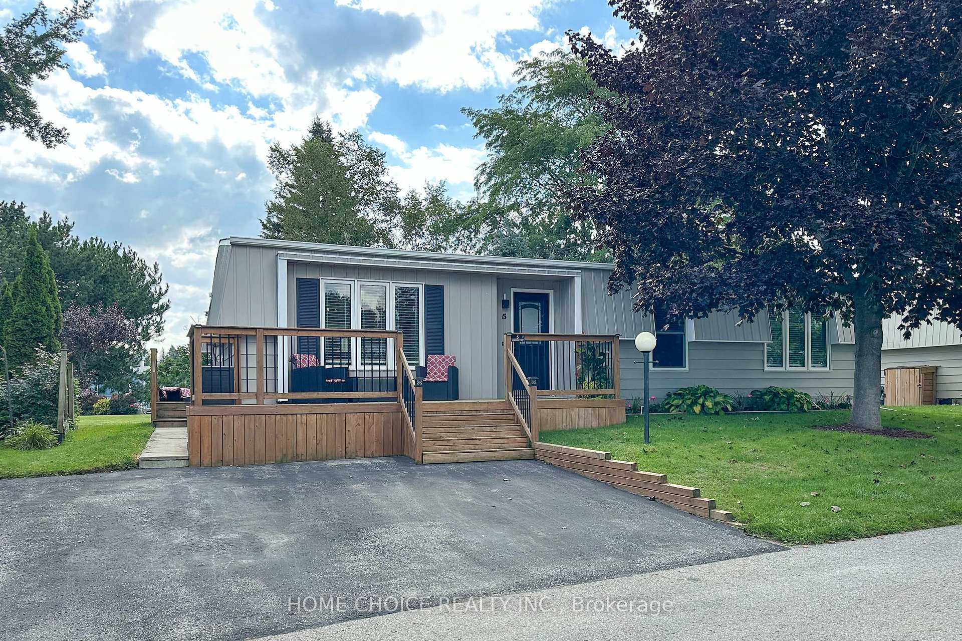 5 Driftwood Lane, Clarington, ON, exterior
