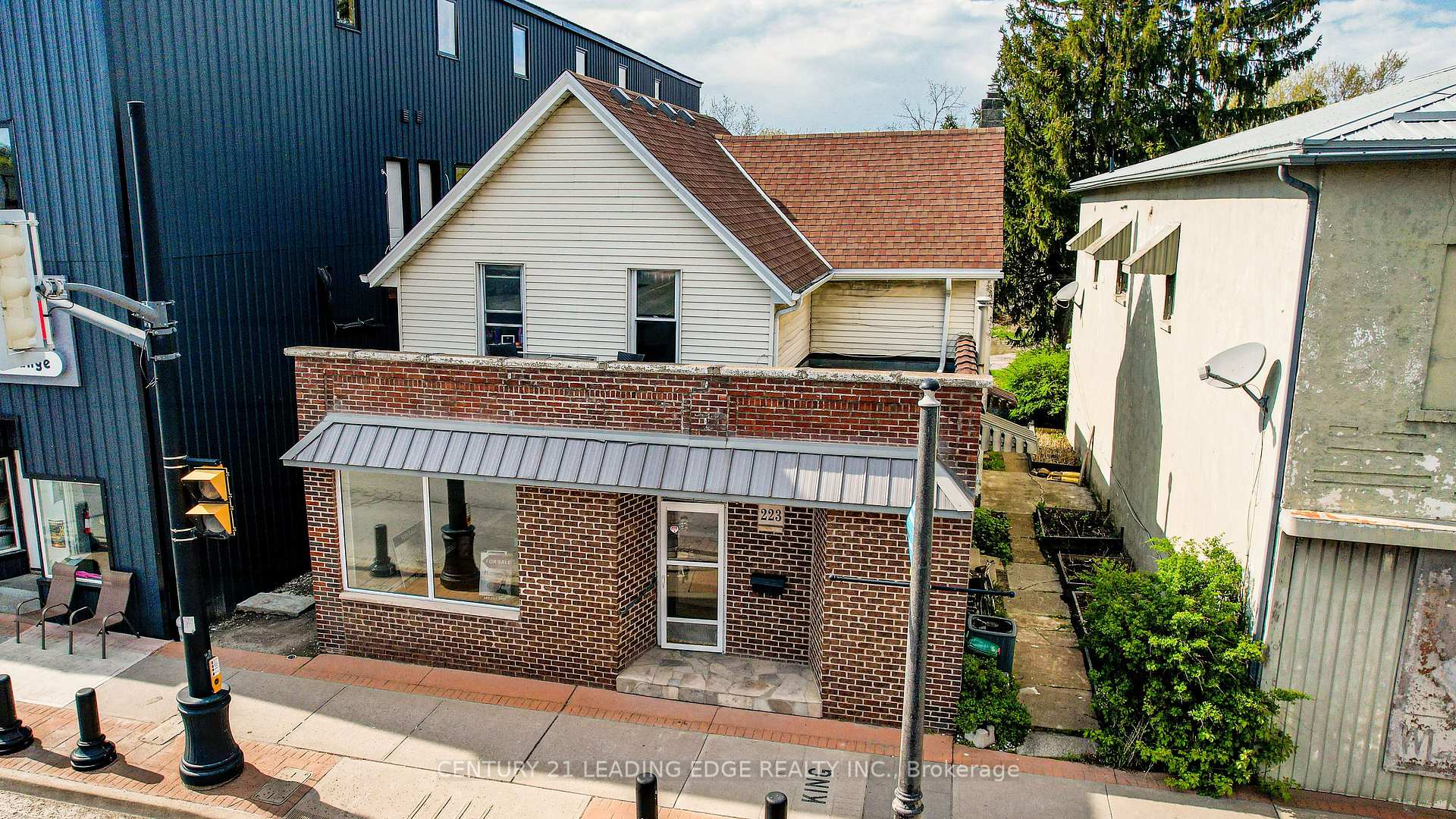 223 Main Street W, Port Colborne, ON, exterior
