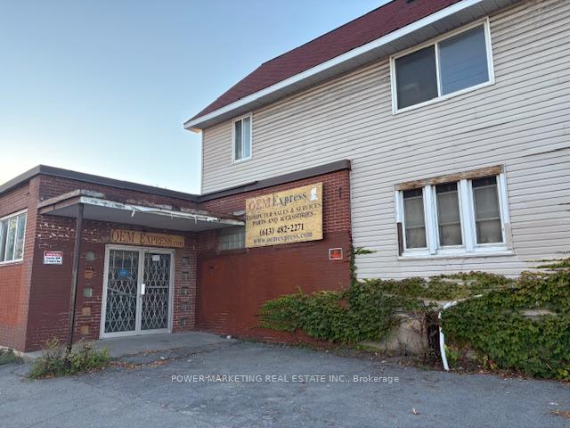 566 BAY Street, Ottawa Centre, ON, exterior