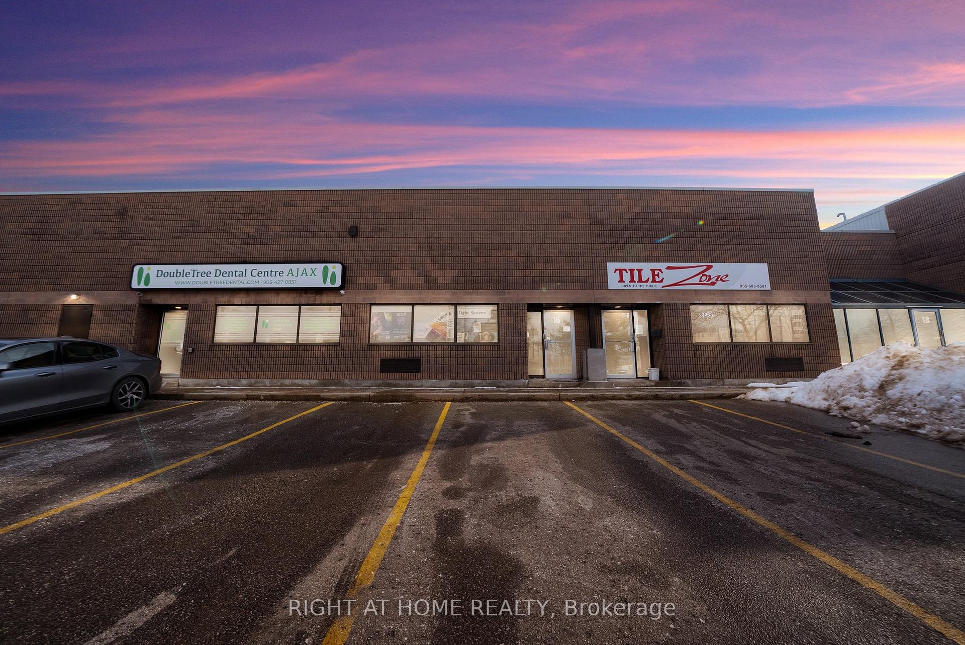 16 - 520 Westney Road S, Ajax, ON, exterior