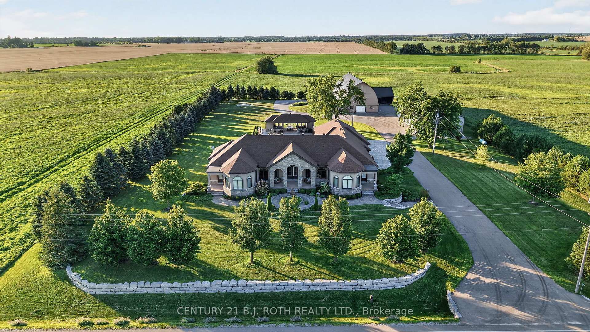 4688 5th Side Road, Essa, ON, exterior