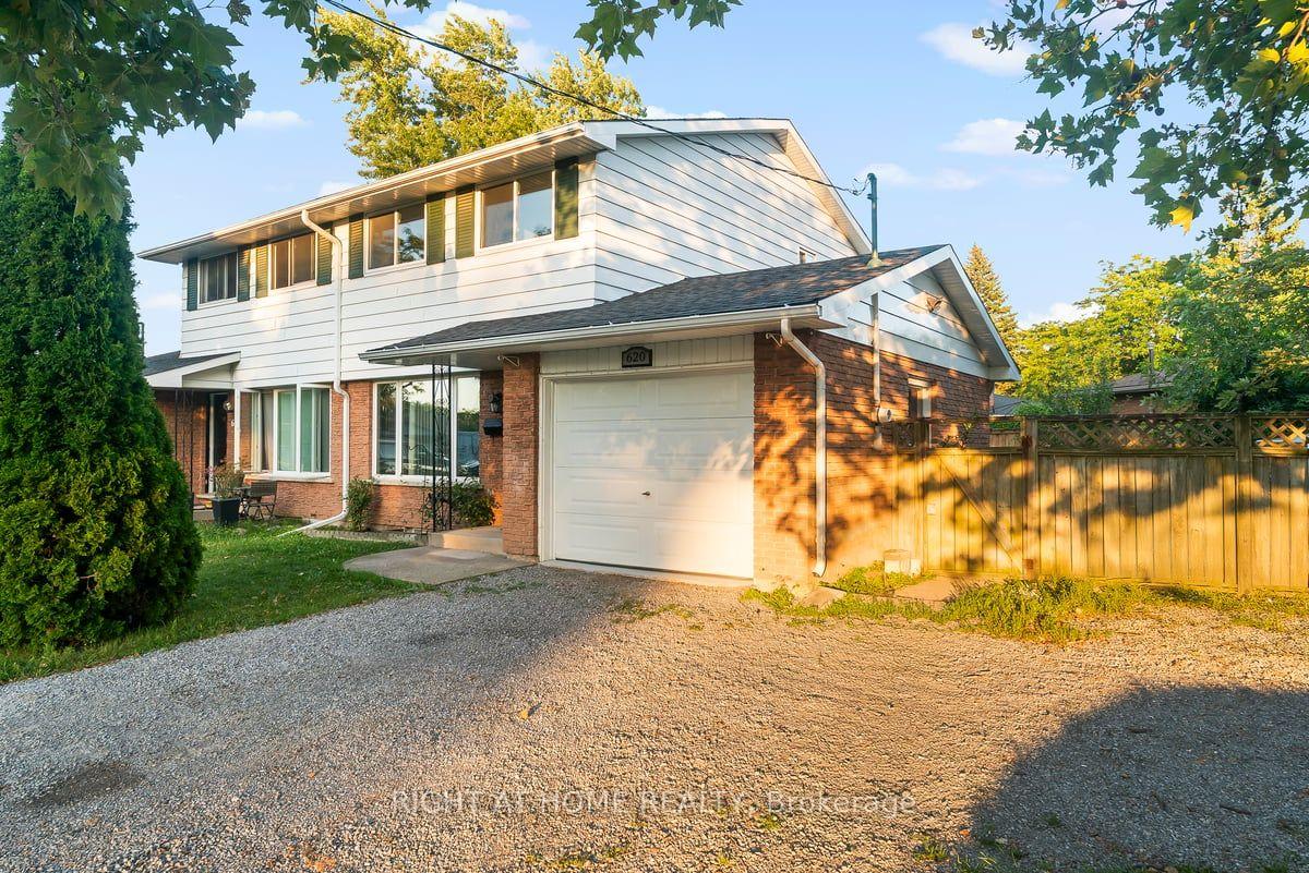 620 Carlton Street, St. Catharines, ON, exterior