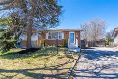 LOWER - 59 Edwina Court, Hamilton, ON, exterior