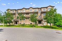 7 - 192 Springbeauty Avenue, Barrhaven, ON, exterior