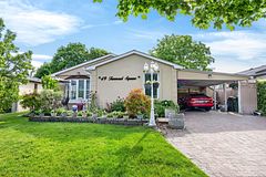 49 Tunmead Square, Toronto E11, ON, exterior