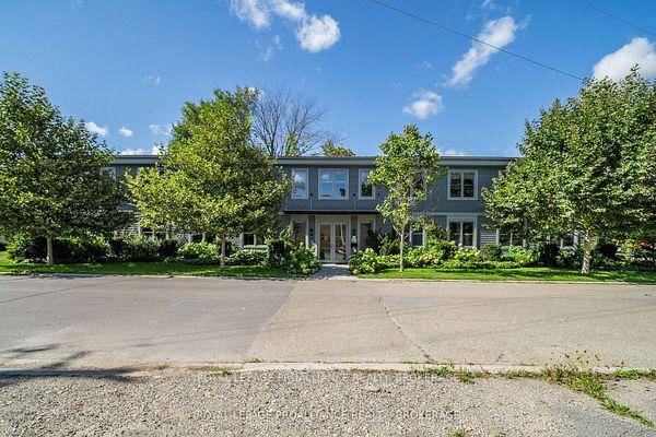 60 Mill Street, Gananoque, ON, exterior