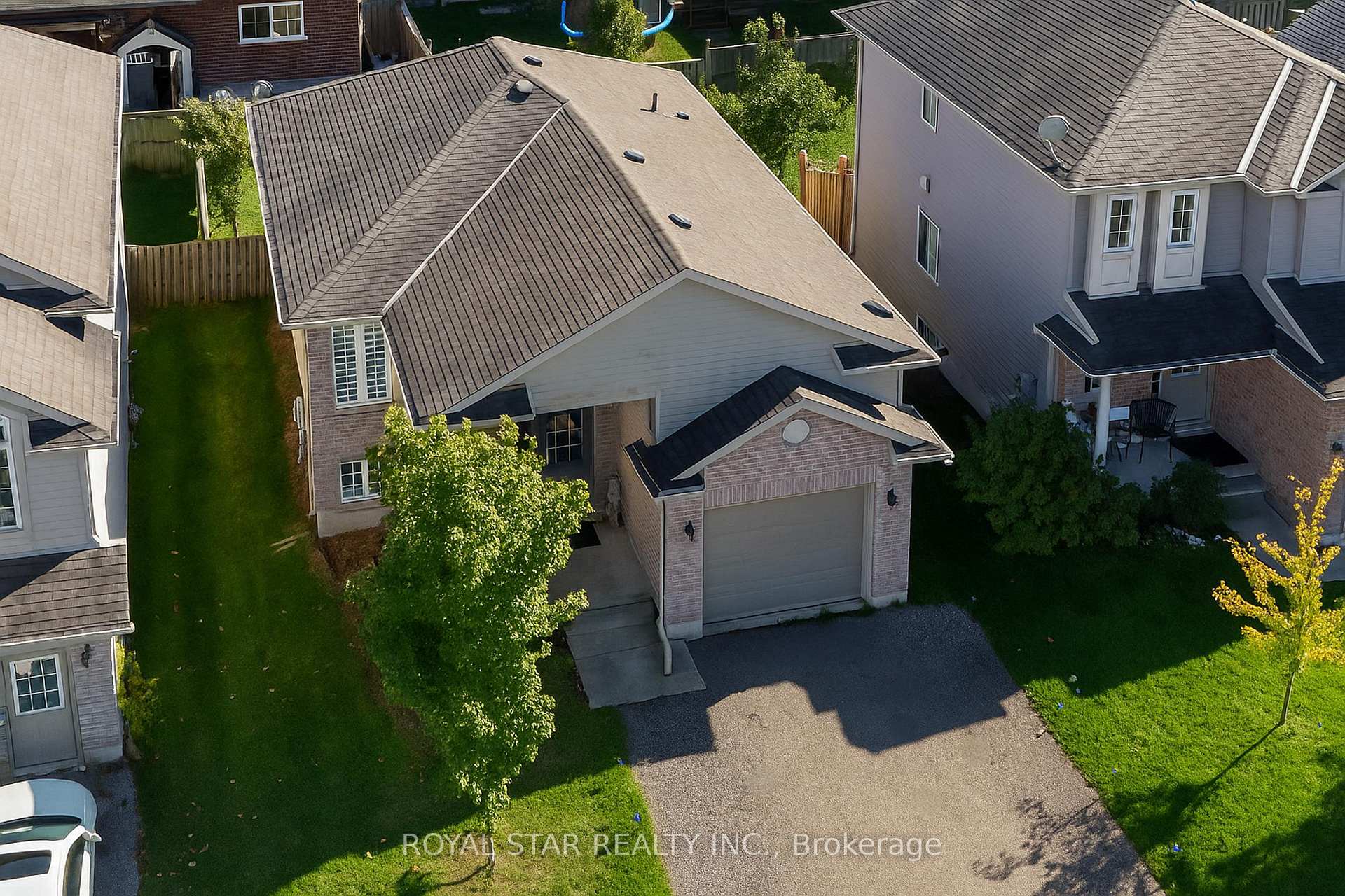 3 Kerr Crescent, Ingersoll, ON, exterior
