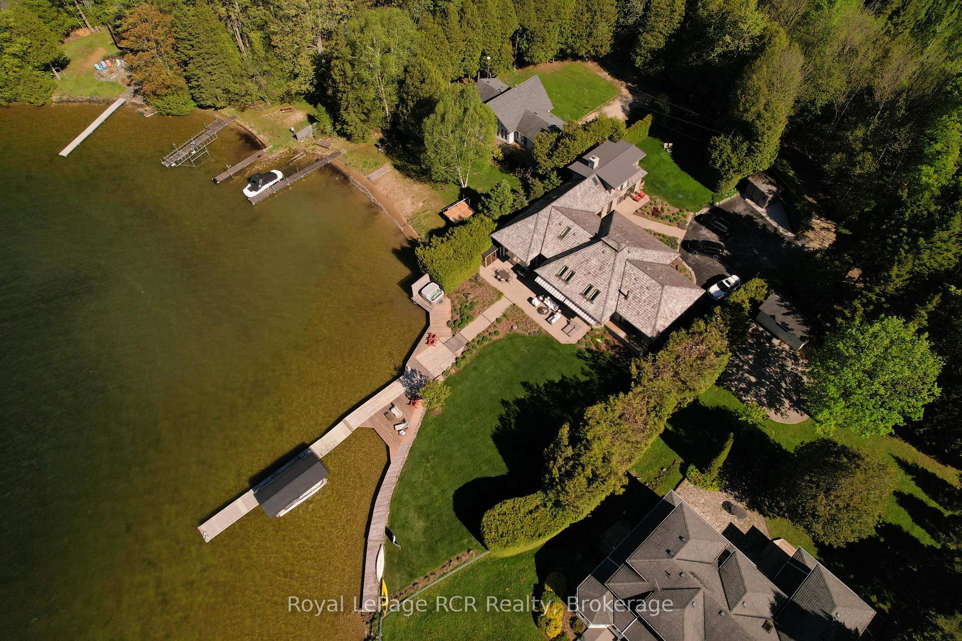 139 South Shores Road, Grey Highlands, ON, exterior