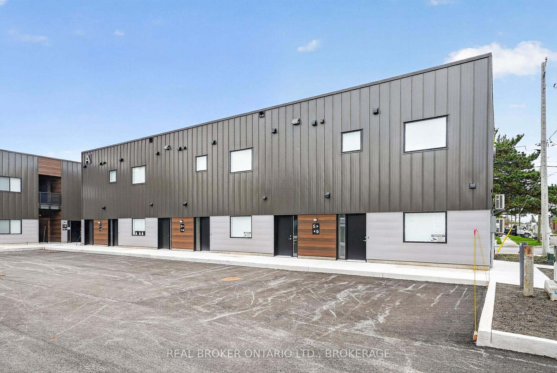 Unit #3A - 600 Second Street E, Cornwall, ON, exterior