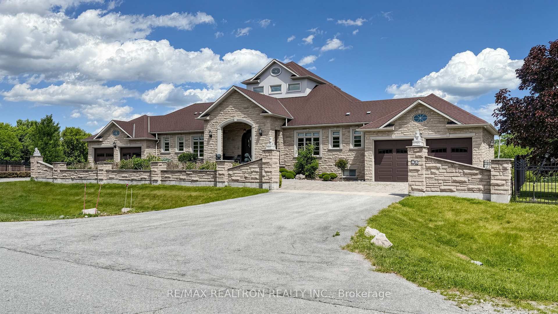 45 Greenan Road, Whitchurch-Stouffville, ON, exterior