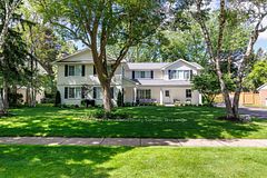246 Cairncroft Road, Oakville, ON, exterior