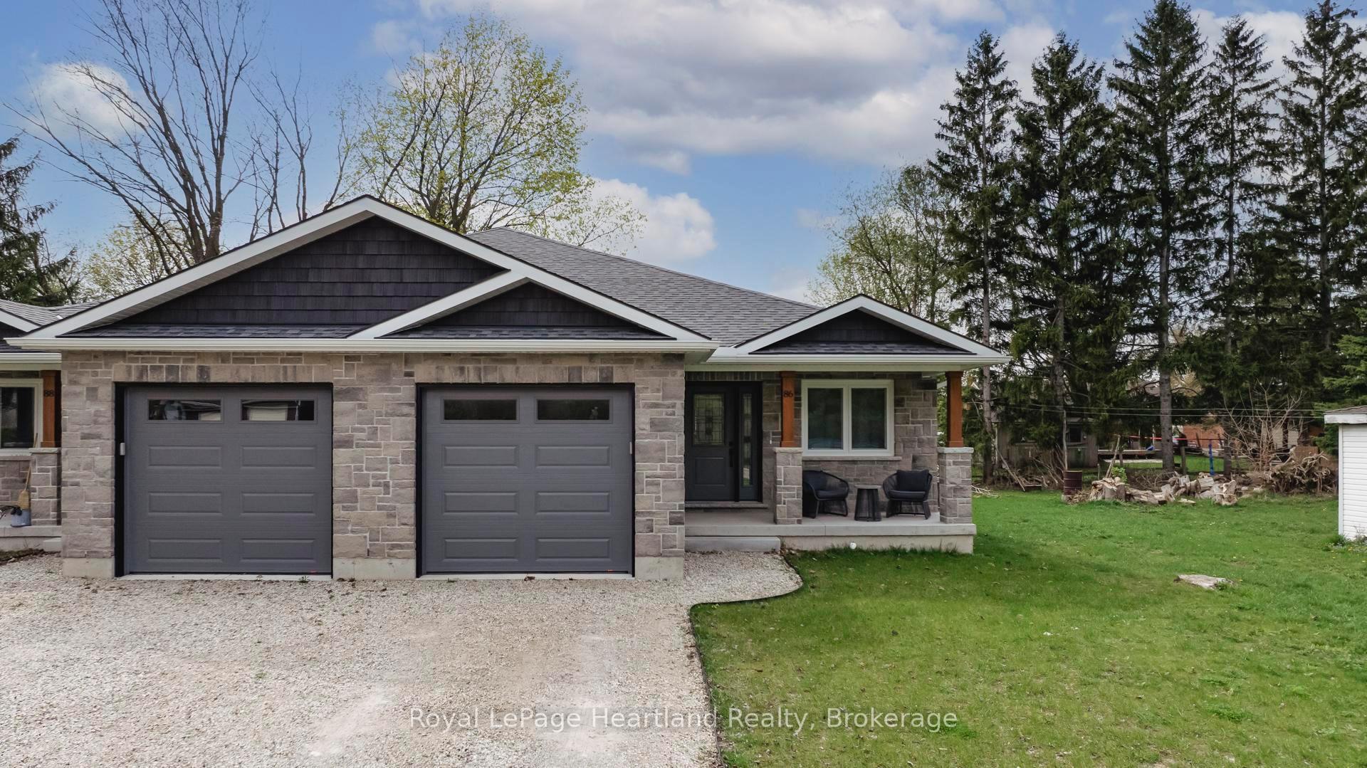 86 Osborne Street, Central Huron, ON, exterior