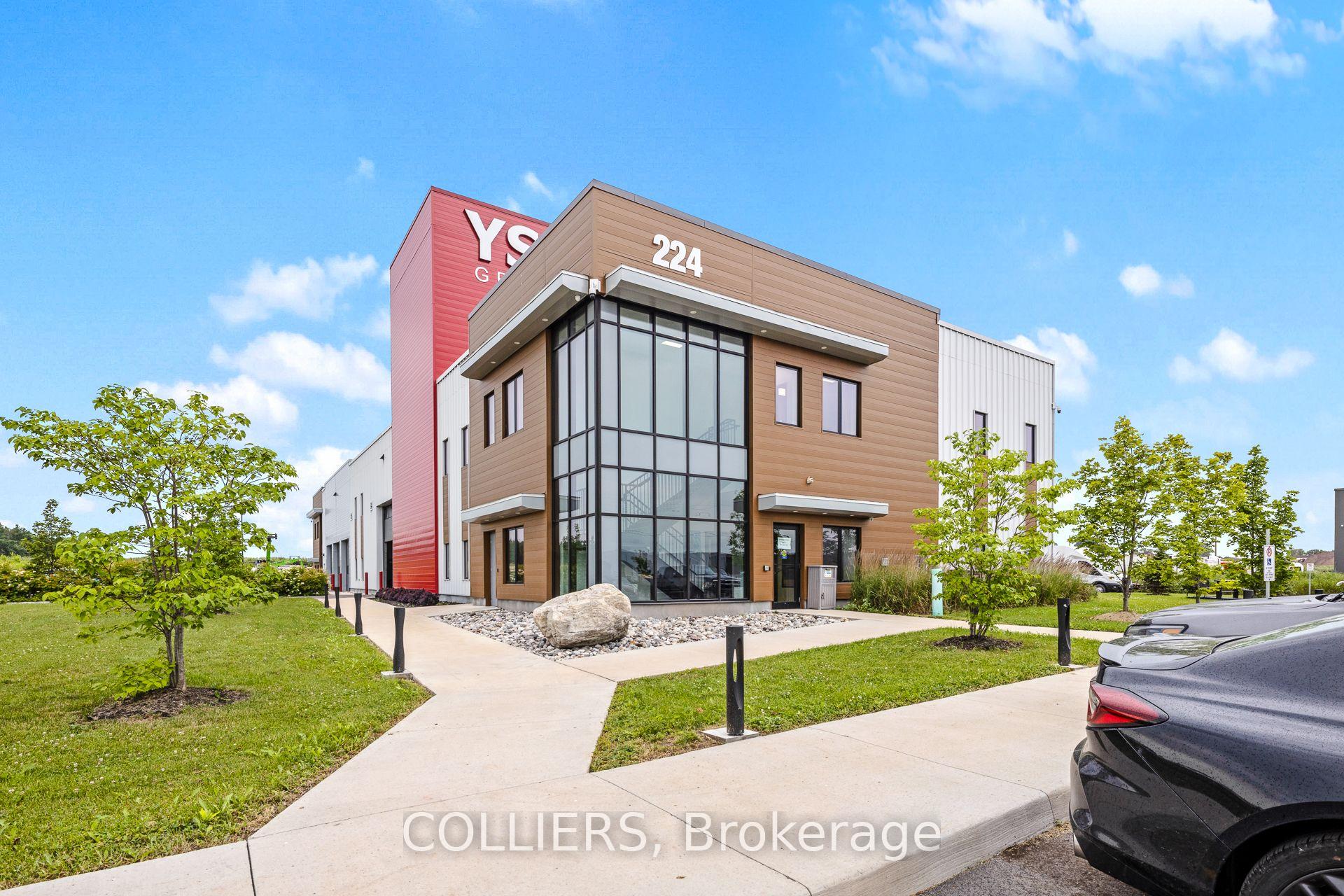 224 Robot Street, Russell, ON, exterior