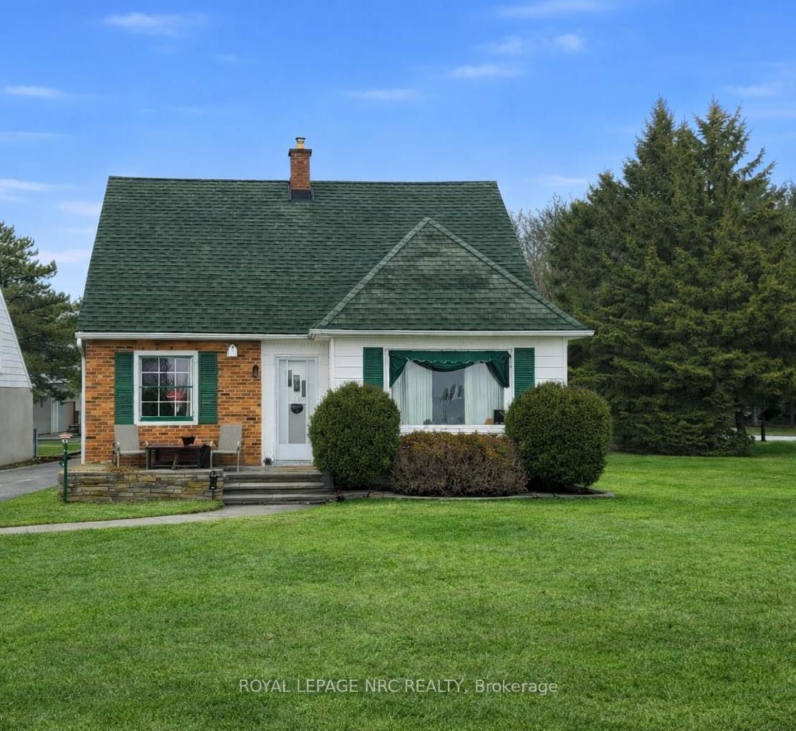 19 Lakeshore Road, Port Colborne, ON, exterior