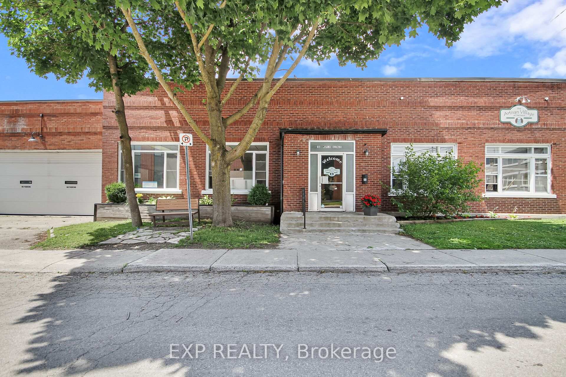 12 Maple Avenue, Smiths Falls, ON, exterior